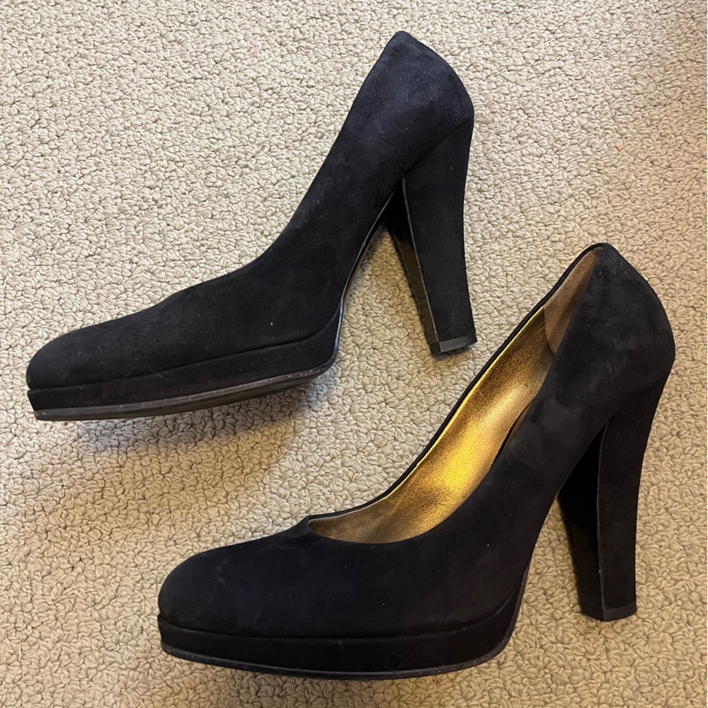 Miu Miu Black Suede Pump Round Almond Toe Block Heels Leather Italy cLassic Shoe